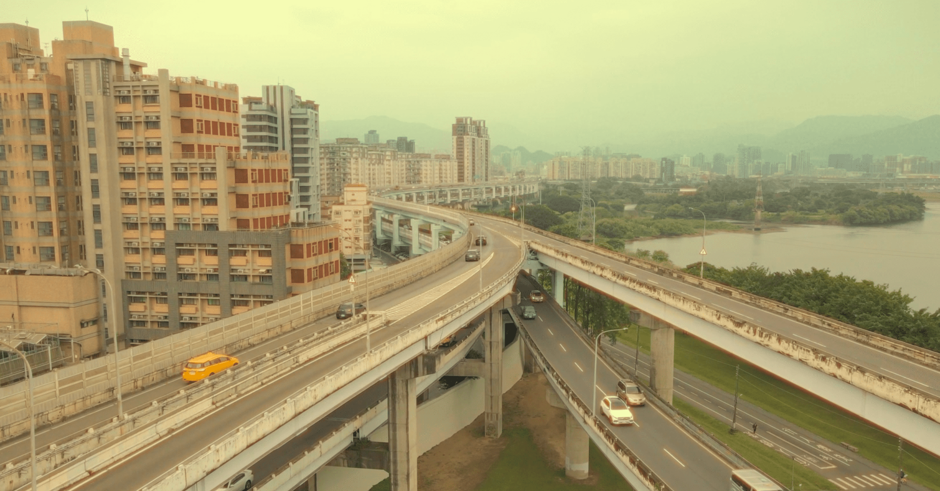 台灣寶藏巖Treasure Hill空拍｜社群影音